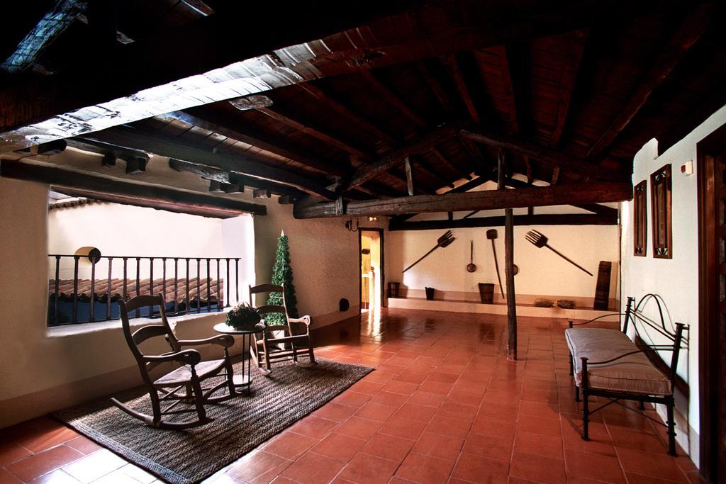 Hospederia Meson De La Dolores Calatayud Exterior foto